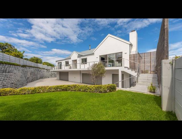 3 BEDROOM HOUSE FOR SALE IN MELKBOSSTRAND